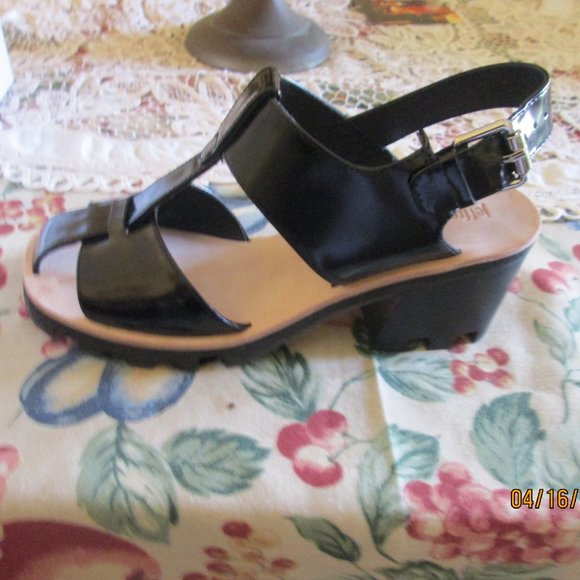 Jeffrey Campbell Black Patent Heel Sandals 6.5 NEW - Picture 4 of 13